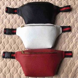 2024 New Designer women's crossbody shoulder Mid trend zipper soft face certificate leisure messenger men's waist chest bag