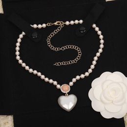 2022 Brand Fashion Jewellery Women Pearls Chain Party Light Gold Colour Heart Choker White Pink Beads Luxury Brand Pendant 183B