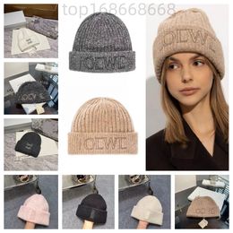 top Lowewe beanie mens hants designer hats Personalised trend hip hop winter hat green hat red hat black hat ZDI4