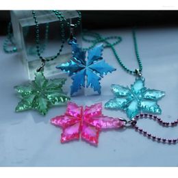 Pendant Necklaces Crystal Snowflake Glowing Necklace GLOW In The DARK Night Girl Boys Children's Gifts Men Zhizsmall