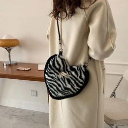 Evening Bags Girl Bag 2023 Korean Summer Black And White Checkerboard Love Box Single Shoulder Crossbody Plush Underarm Female