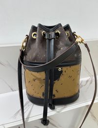 Quality Pu Material Bucket Bag High Sense Pull-Belt Small Bag Stitching Mini Bag Shoulder Messenger Bags