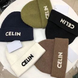 designer beanie knitted hat warm winter cap bonnet Man and Woman Casual Unisex Letter Black Blue White colour skull Caps Stacked Baotou Letter Ribbed Woolen Hats good