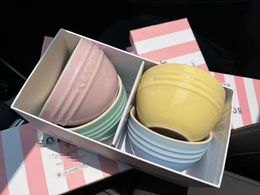 Fransız Tasarımcı Seramik Kase Macaron Renk 10 cm Yüksek Sıcaklık Dayanıklı Pirinç Kasesi 4 PCS Kutuda Set