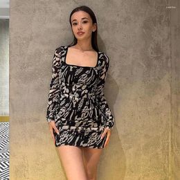 Two Piece Dress Spring 2024 Contrasting Printed Mesh Patchwork Square Neck Long Sleeved TighT Fitting Buttocks Basic Style Pullover Sexy