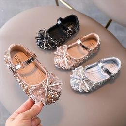 Flatskor Spring Autumn Girls Shoes Bling Mary Janes Shoes Kid Glitter Princess Shoes Gold Silver Wedding Shoes Black Baby Children Flats 231219