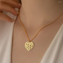 Pendant Necklaces Women's Personalized Necklace Hollow Heart-shaped Chokers For Couples Jewelry Fashion Wedding Gifts Wholesale