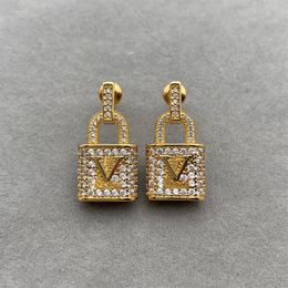 Fashion Designer Earrings Jewlery Womens Luxurys Designers Earring With Box Letters Golden Party Wedding Gifts Mens D217064F1745