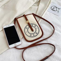 Luxurys Designer Cellphone Pouches Women Retro Universal Phones Bag Crossbody Strap Fashion Mobile Phone Bags For All Mobile Phones 18*12cm