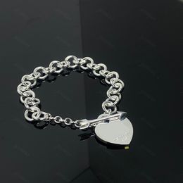 2024 T Thick Chain Heart Arrow Series Ti Home Necklace Bracelet Sets Europe And America Men Women With Collarbone Couple Necklaces 6Q0W