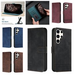 Vintage Leather Wallet Cases For Moto Edge 40 Neo G Power 2024 Play G14 G54 G84 Samsung A05S A15 A35 A55 A05 S24 Ultra Plus Hand Skin Feel Retro ID Card Slot Flip Cover Pouch