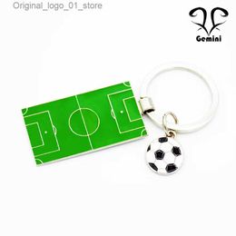 Keychains Lanyards New in Personality Football Stadium Key Chain for Men WorldCup Soccer Field Key Chains Rings for Women Fashion Keychains Sale Q231219