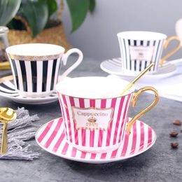Mugs Mugs Concise Stripe Bone China Coffee Cup Saucer With Gold Spoon Elegant Ceramic Paris Tea 225ml Porcelain Teacup Cafe Drinkware 2