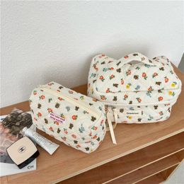 Storage Bags Floral Cosmetic Pouch Multifunctional Quilted Makeup Bag Large Capacity Travel Toiletry Zipper Beauty Case