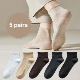 Men's Socks 5 Pairs/Lot Cotton Casual Anti-Skid Moisture Wicking Autumn Fashion Solid Business Sports Crew Mid Tube