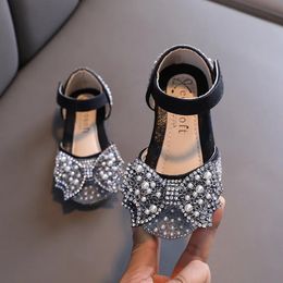 Flat shoes Summer Girls Princess Shoes Fashion Sequins Bow Rhinestone Flat Sandals Baby Kids Toddler Party Wedding Party Footwear 231219