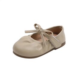 شقق Flat Shoes 'Flats' Soft Sole Sole Corean على الطراز الرجعية القوس الرجعية Kids Fashion Loop أحذية غير رسمية مطوية الربيع متعدد الاستخدامات 231219