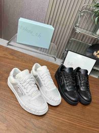 Designer Casual Shoes Shoes Leather Lace Up Stylish Luxury Metal Triangle Brand Triple Black White High Quality Classic Oversized Platform Sneakers