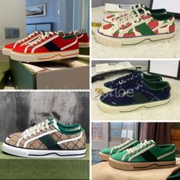 Designers Shoes Women Men Canvas Casual Running Luxury Fashion Green and Red Web Stripe Low Top Sneakers Rubber Sole Stretch Cotton Black White Pink Patchwork