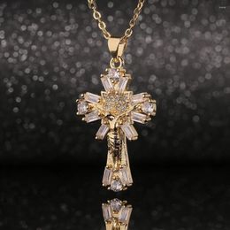 Pendant Necklaces Diyalo Luxury Baguette Zircon Christ Jesus Resurrection Crucifix Cross Necklace Clavicle Chain For Women Jewelry Gifts