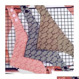 Apparel Dog Apparel Triangar Bandanas Bandage Classic Letters Print Designer Fashion Brand Adjustable Collar Neckerchief Pet Saliva Towel