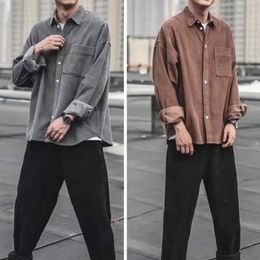 Men's Casual Shirts Men Autumn Shirt Loose Long Sleeves Lapel Corduroy Vintage Thermal Korean Style Casual Solid Colour Spring Coat Male ClothesL231218