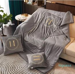 Blankets Fashion Letter Blankets Luxury Cushion Designer Decorate Bolster Luxurys Designers Cushion Blanket Pillow Home Decor Expenses Four