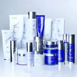 Famoso marchio Zo Skin Health Daily Power Defense 50ml Crema riparatrice texture 1,7 once Cura della pelle Siero viso Bottiglia blu Lozione Cosmetici Spedizione gratuita veloce