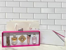 Deodorant Dreamy Womens perfume 5Piece Set with Floral Flavour Suitable for All Occasions