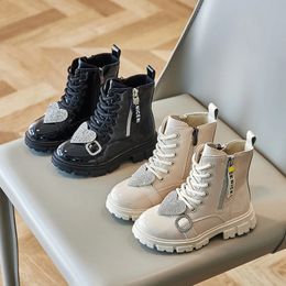 Botas outono inverno meninas botas estilo britânico crianças tornozelo botas lantejoulas amor princesa botas ao ar livre antiderrapante crianças sapatos casuais 231219