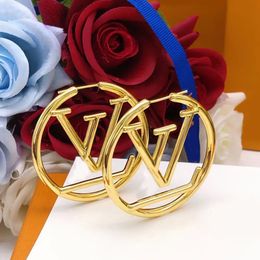 Luxury big gold V letter hoop earrings for lady women orrous girls ear studs set Designer Jewellery earring Valentine's Day Gift engagement for