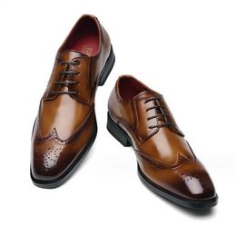 New Men's dress shoes Brogue shoes man Business shoes man Wedding shoes male casual lace-up shoes Man Oxford shoes 2024