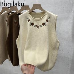 Women's Vests Floral Embroidery Vintage Sweater Women O-neck Sleeveless Solid Colour Loose Tank Tops Female Casual Simple All-match Camis