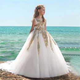 Luxury Long Flower Girl Dresses V Neck Tulle Sleeveless with Gold Appliques Ball Gown Floor Length Custom Made for Wedding Party