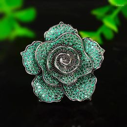 Brooches OKILY Luxury Rose Brooch Pins Retro Flowers Creative Camellia Corsage For Women Fashion Suit Coat Accessories Ornament