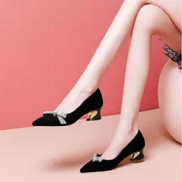 Dress Shoes With Medium Heels Bow For Women 2023 Diamond Crystals Rhinestone Ladies Summer Footwear Trend And Low Price