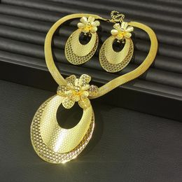 Wedding Jewelry Sets Luxury Dubai Set For Women Big Charm Pendant Necklace Earrings Weddings Party African Yellow Gold Color Accessories 231219