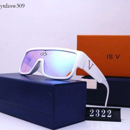 Designers Sunglasses for Man Women Unisex Designer Goggle Beach Sun Glasses Retro Frame Design UV400 with Box Good Nice