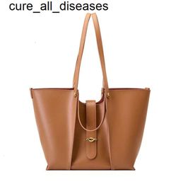 2024Cowhide large capacity Tote bag advanced women's new niche design cowhide commuter