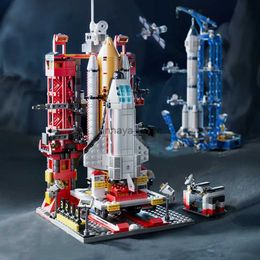 Model Building Kits ToylinX Launch Center Lunar Lander Model Building Blocks Spaceship Spaceport Figure Shuttle Rocket Bricks Construction toysL231216