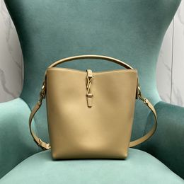 10a toppkvalitetsdesigner hinkväska 20 cm äkta läder tygväska lady axel handväska med låda y076