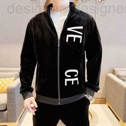 Men's Tracksuits Designer Luxury outdoor sports suit velvet cardigan casual pants embroidered coat leggings two piece winter warm sweatshirt zipper jacket MSLD