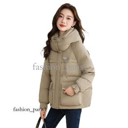 Goose Down Jacket, Women's Short Hooded, Loose and Warm, Thickened Jacket, Exclusive for Small Men, Winter New Style 843 568