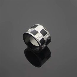 Europe America Fashion Style Rings Men Lady Womens Black Silver-color Metal Engraved V Initials Plaid Lovers Ring Size US6-US9297F