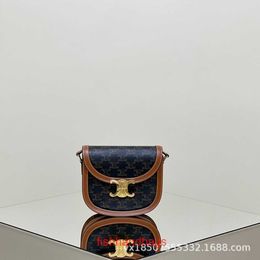 Top quality Celins's brand classic caviar genuine leather Luggage Crossbody 2023 New Teen Besace Round Triumphal Old Flower SaddleWith original Logo