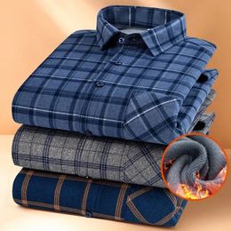 Men's Polos 2023 Autumn Winter Plus Fleece Thickened Doublesided Plaid Shirt Longsleeved Young Warm Thick Coat 231219