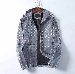 Popular newMen's Women's Jacket Classic Spring Sports Brand Designer Reflective Jackets Detail Perfect Work Elastic Soft Outdoor Travel Hoodie