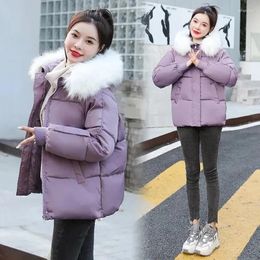 Women's Trench Coats 2023 Winter Large Fur Collar Parka Bread Clothes Warm Short Coat Thickened Padded Jacket Female Hooded Outwear Fluffy