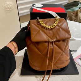 19 Series Backpack Fashion Womens Shoulder Bag 24cm Leather Diamond Gold Hardware Metal Buckle Luxury Handbag Matelasse Chain Crossbody Bags Makeup Bags Sacoche