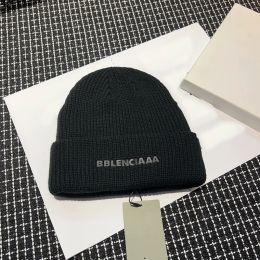 Designer beanie Luxury bonnet letter warm knitted hat men and women soft and comfortable trend advanced sense high end atmosphere hundred with cap G2312209PE-3